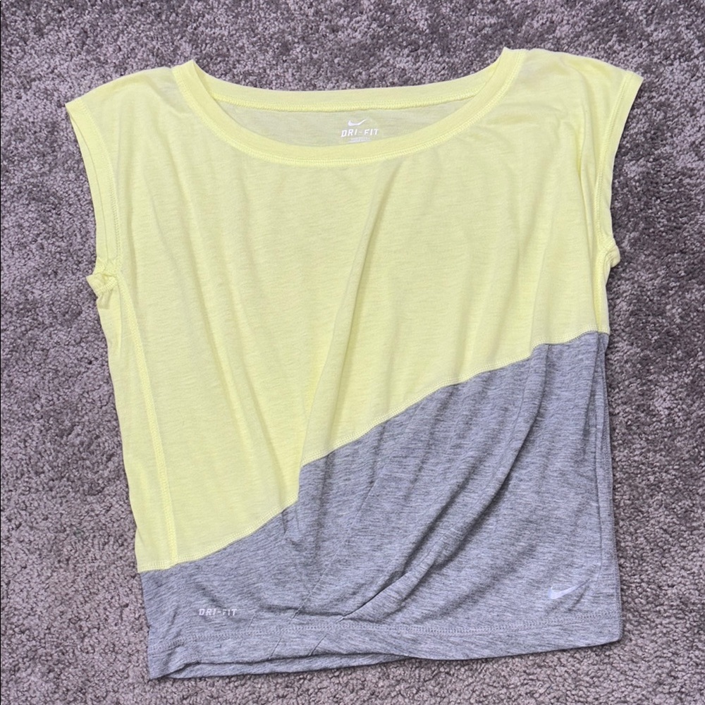 Nike Dri-Fit size‎ small Women's Yellow and Gray Top